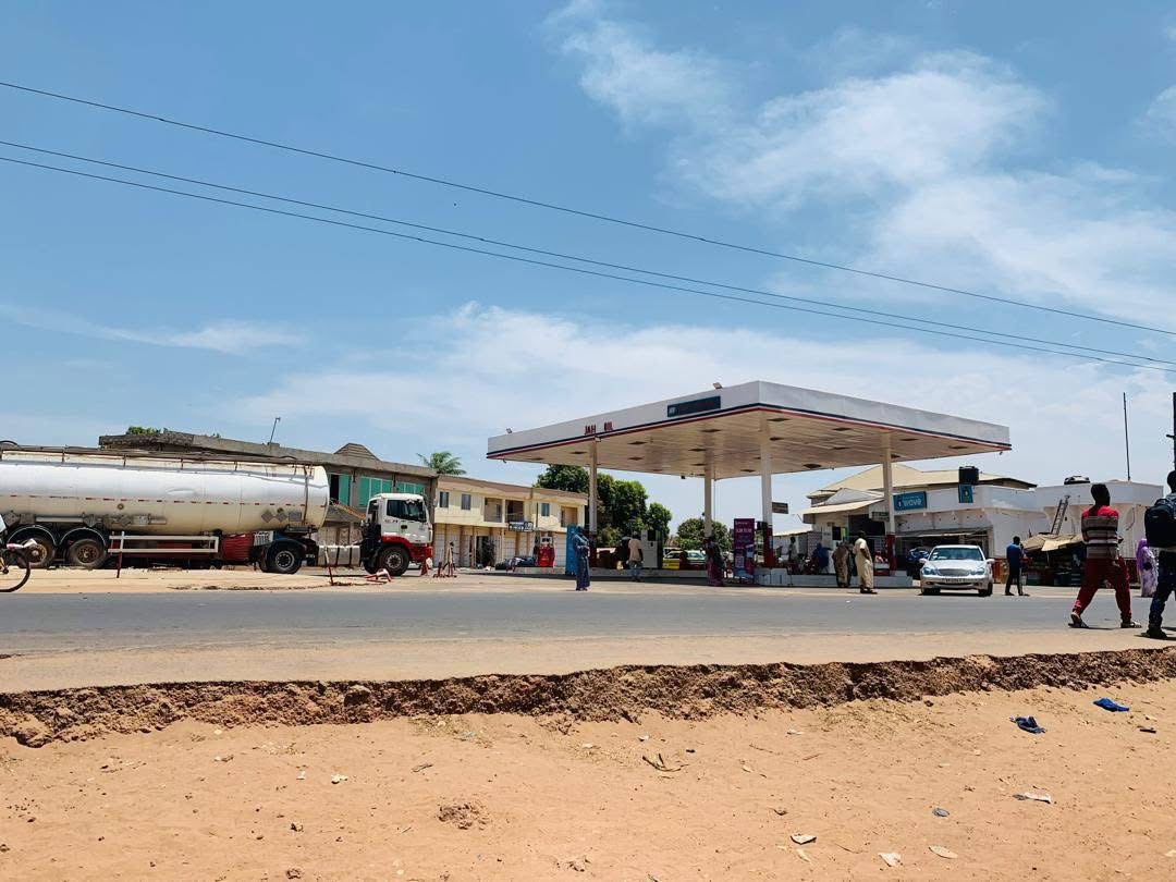 Gov’t pumps D150 mllion into fuel subsidy, cuts diesel price by D5