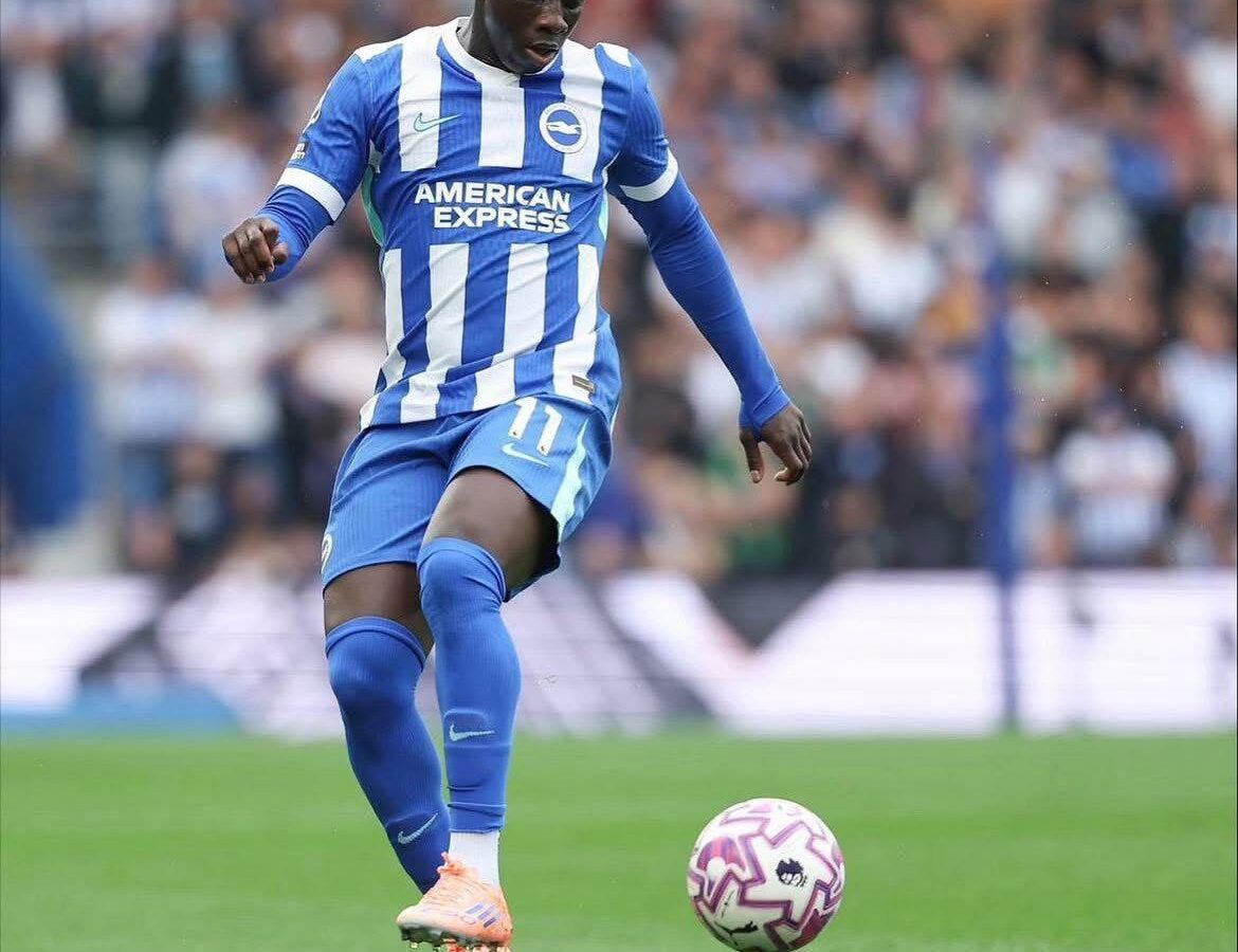Yankuba Minteh gives back to Bakoteh School, inspires future stars