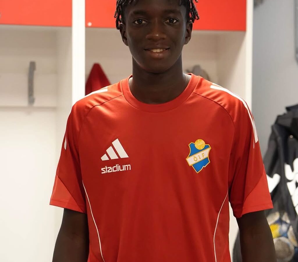 Modou Loum arrives in Sweden for Östers IF trial