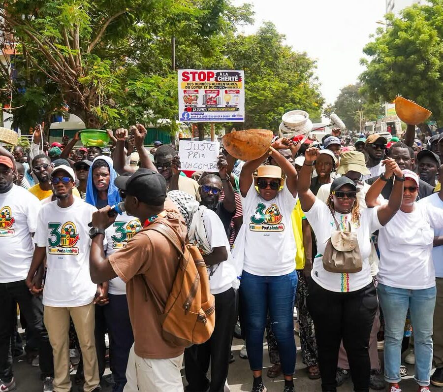 Empty baskets fill Dakar streets as Senegalese protest rising costs